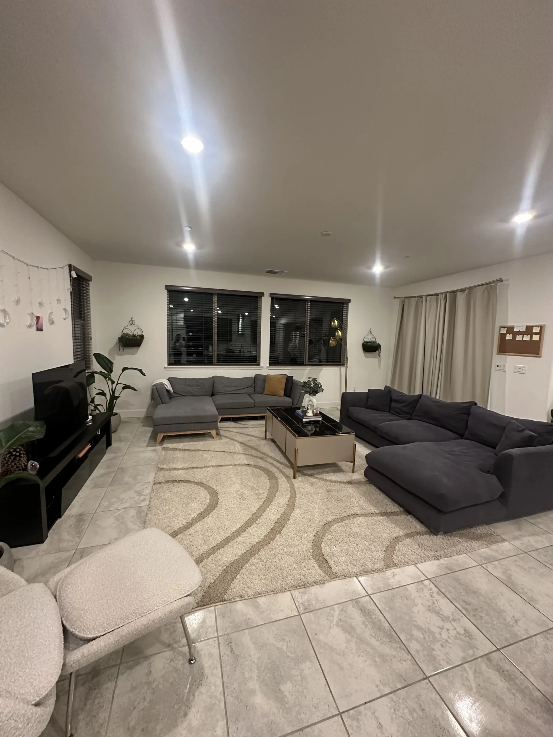 LIVING ROOM CLEAN(4)